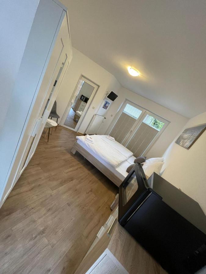 Gaestehaus Zum Surgrund Cuxhaven Esterno foto